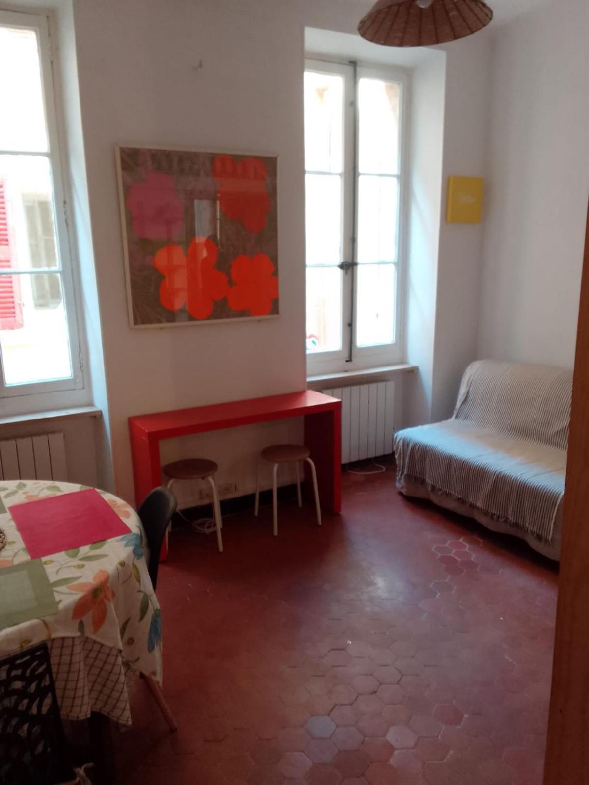 Les Petits Studios/mezzanine Du Panier Apartment